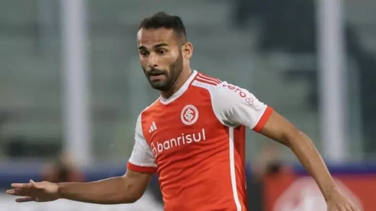 Thiago Maia, do Inter, é alvo do Santos