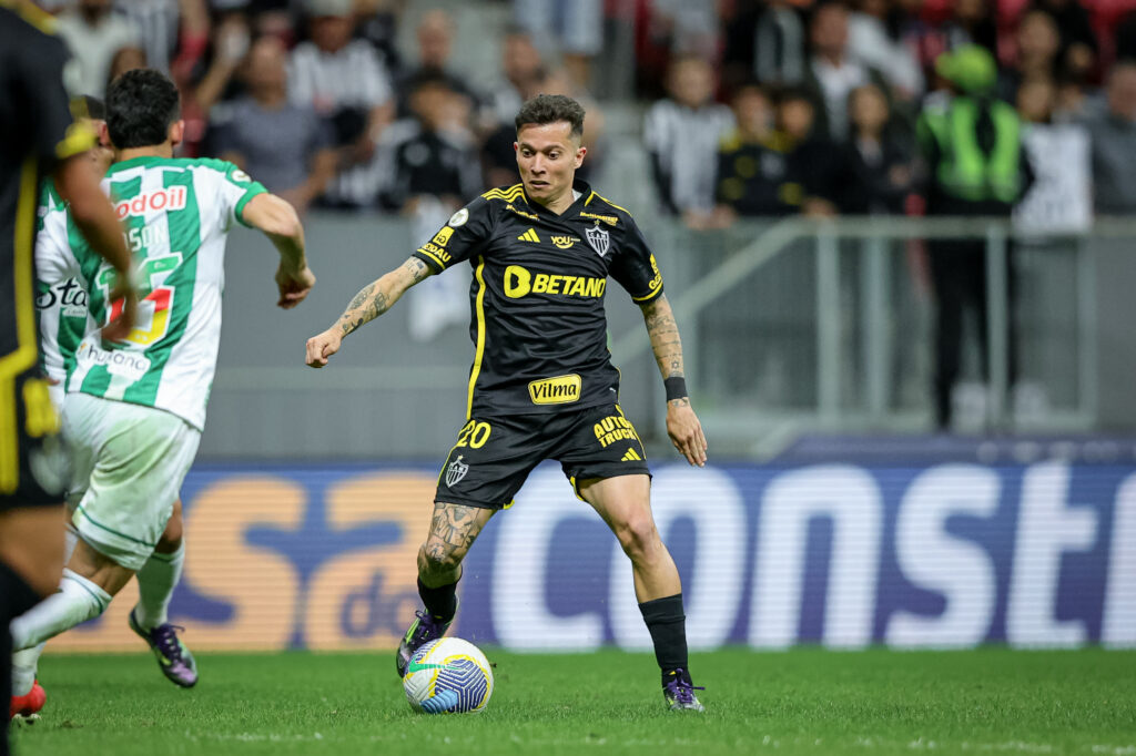 Análise: Com Bernard e Alonso "soltos", Atlético-MG tem volume de jogo, mas perde dois pontos para o preciosismo
