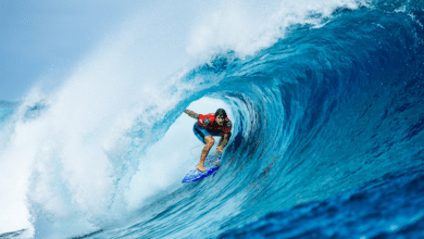 Gabriel Medina pega tubo em Teahupoo, antes de debate sobre ondas artificiais