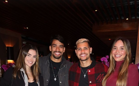 Lucas Paquetá com Duda Fournier e Bruno Guimarães
