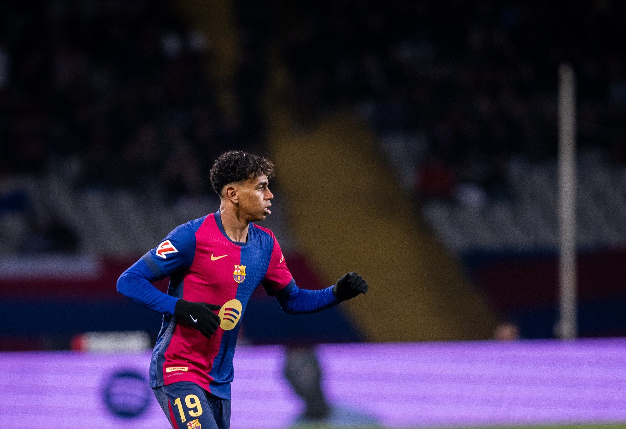 Lamine Yamal pelo Barcelona