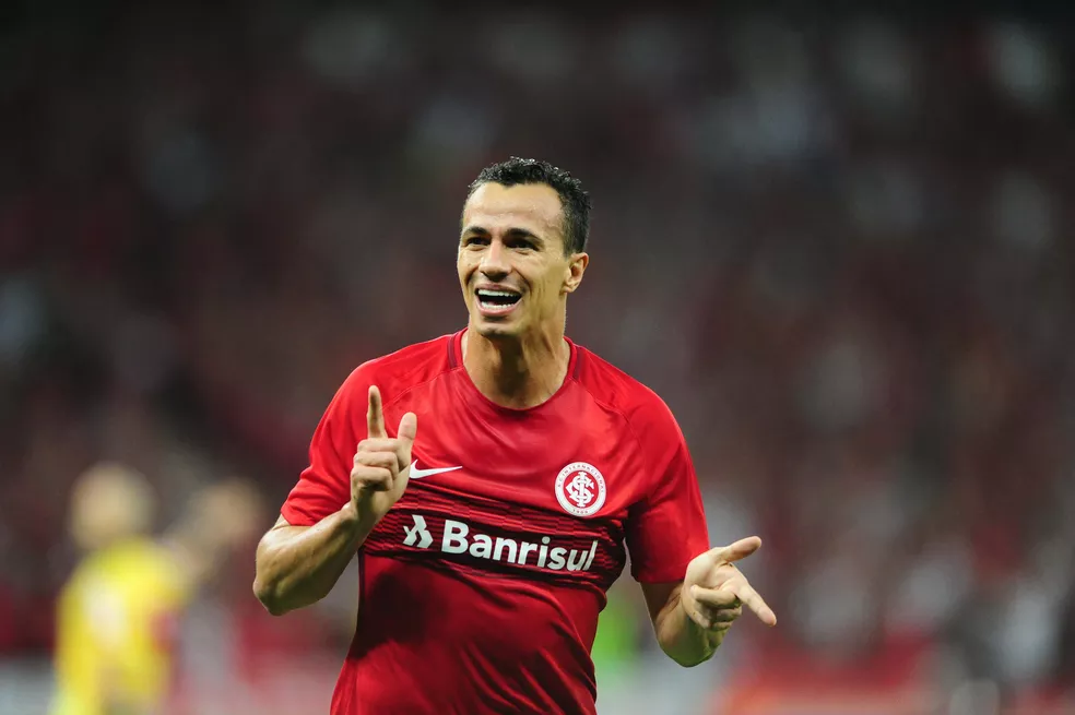 Leandro Damião pelo Internacional