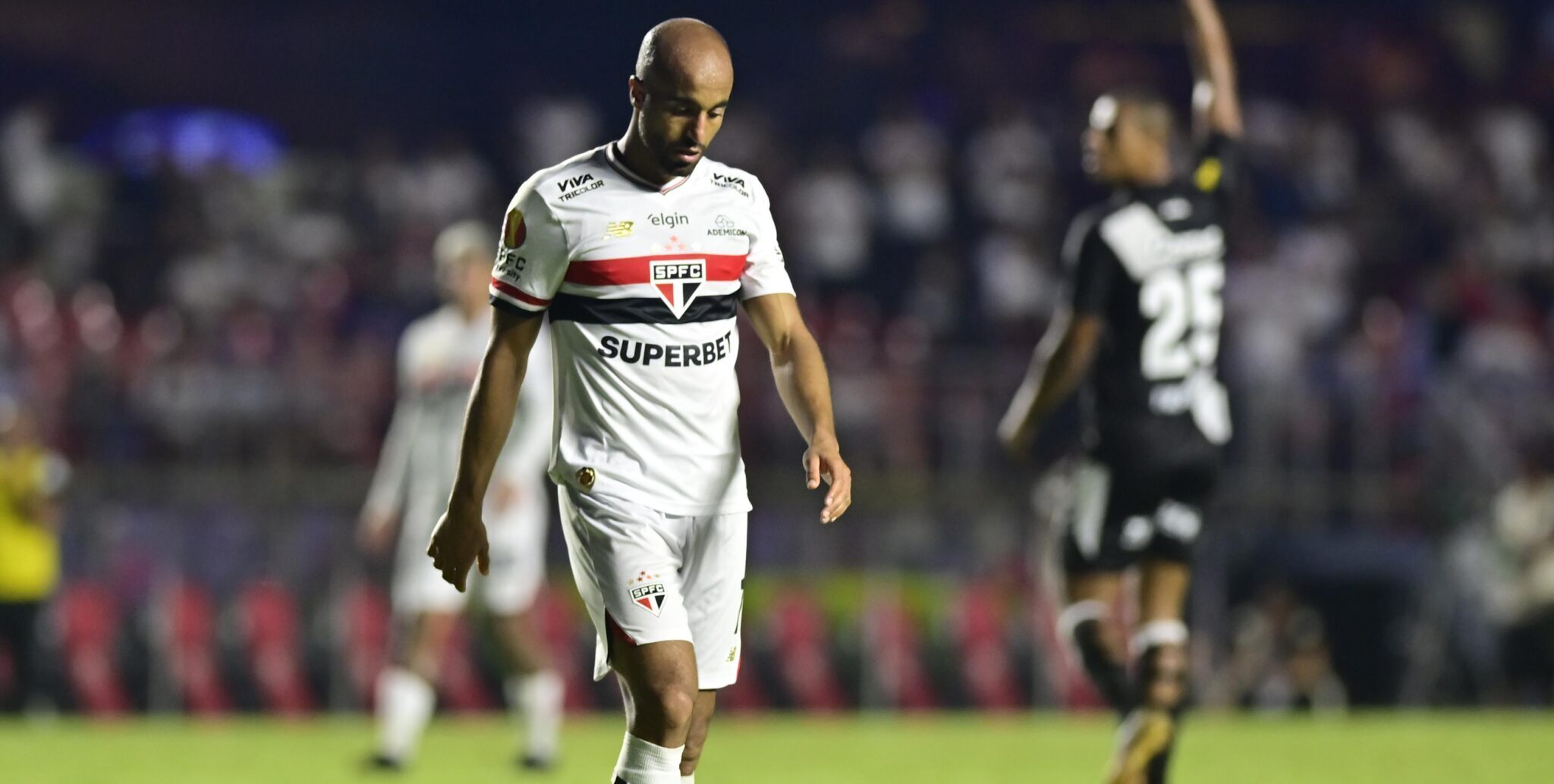 Lucas Moura do São Paulo defendeu o técnico Zubeldía