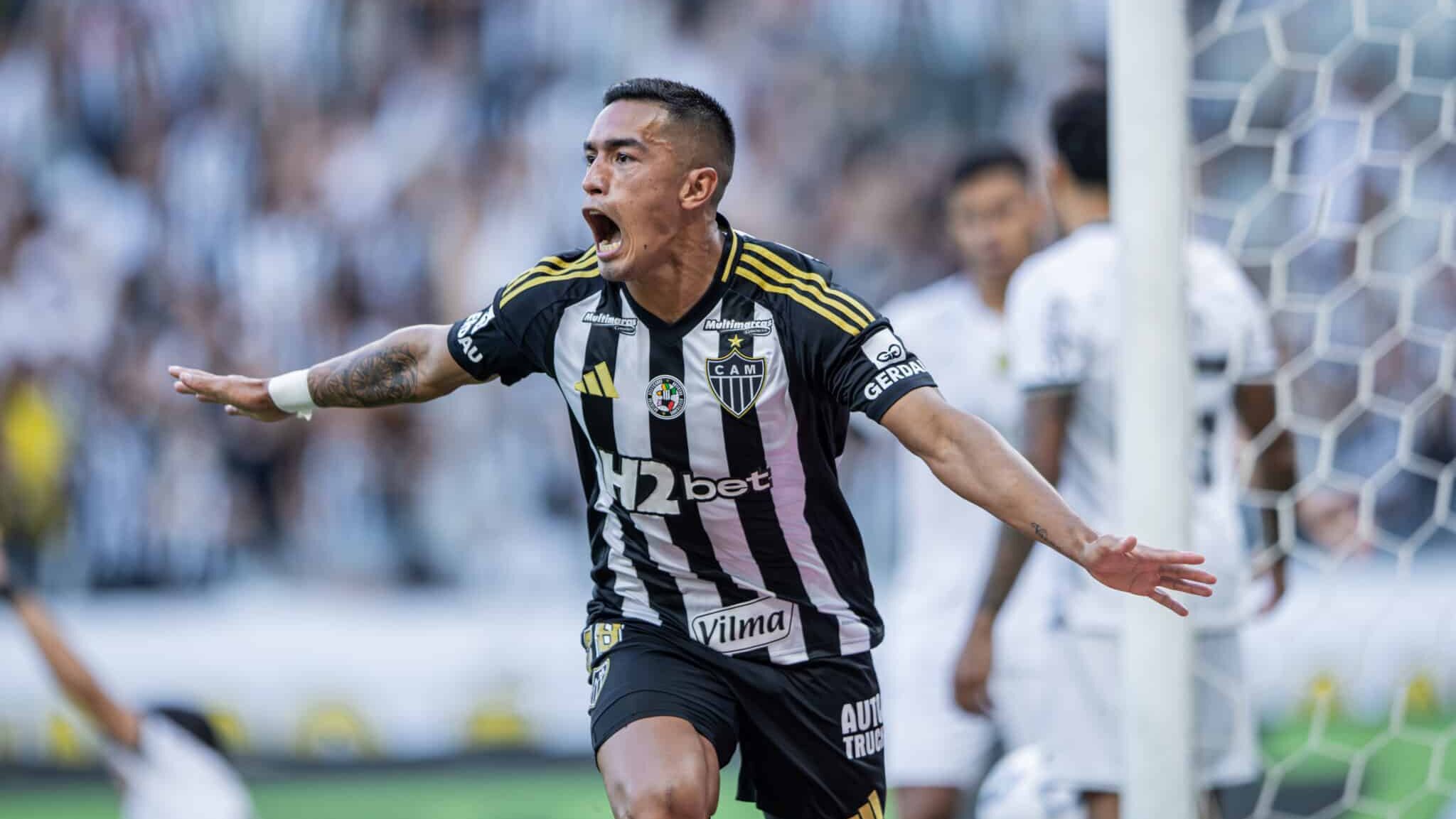 Cuello comemorando gol do Atlético-MG contra o Botafogo