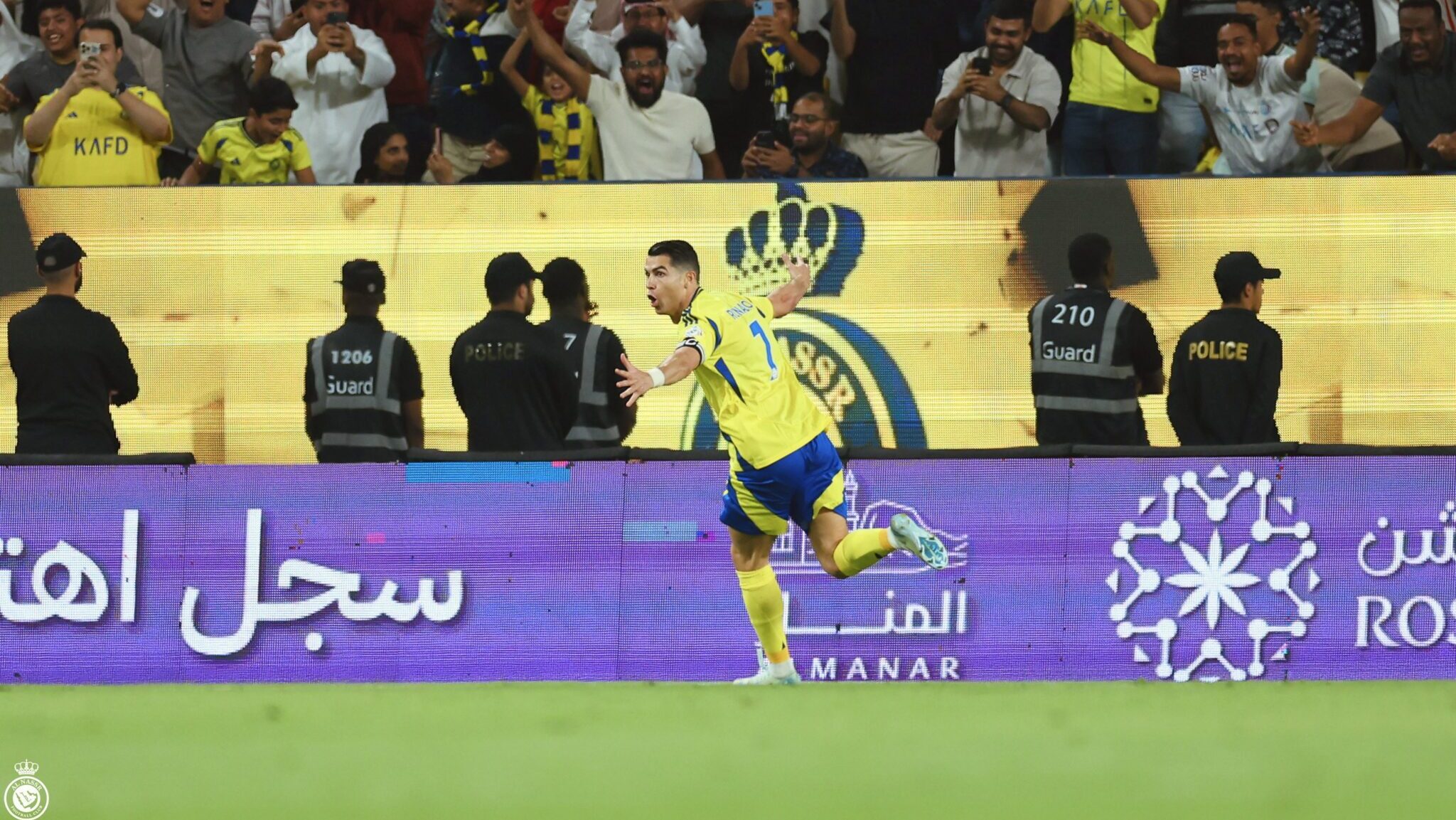 CR7 comemorando gol pelo Al Nassr
