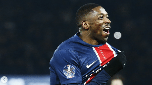 Dembélé comemorando gol