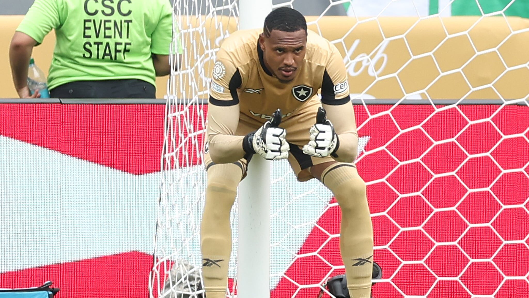 Apesar da derrota, John, do Botafogo, foi eleito o melhor jogador em campo contra o Palmeiras - Vitor Silva / Botafogo