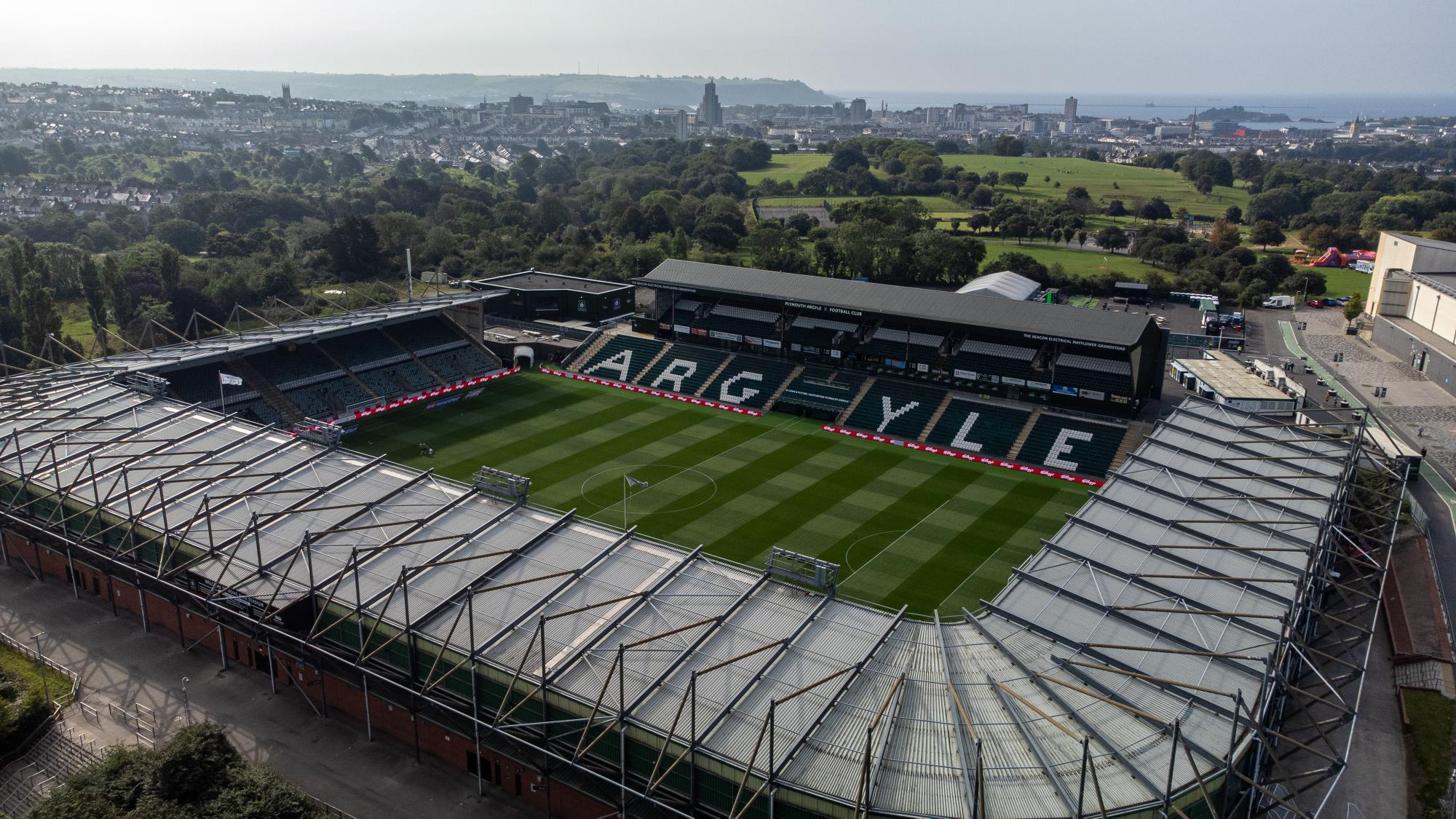 Foto aérea do estádio do Plymouth Argyle