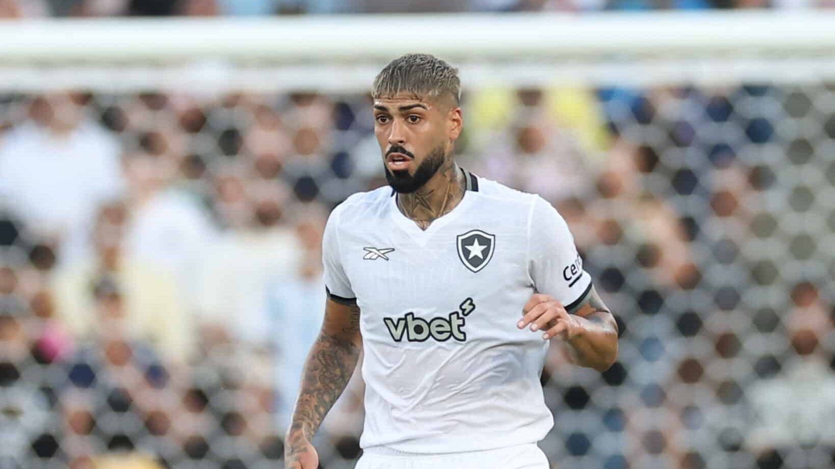 Alexander Barboza pelo Botafogo na Copa do Mundo de Clubes