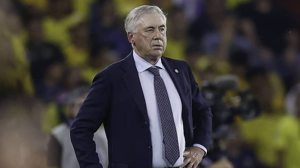 Carlo Ancelotti na estreia pela Seleção