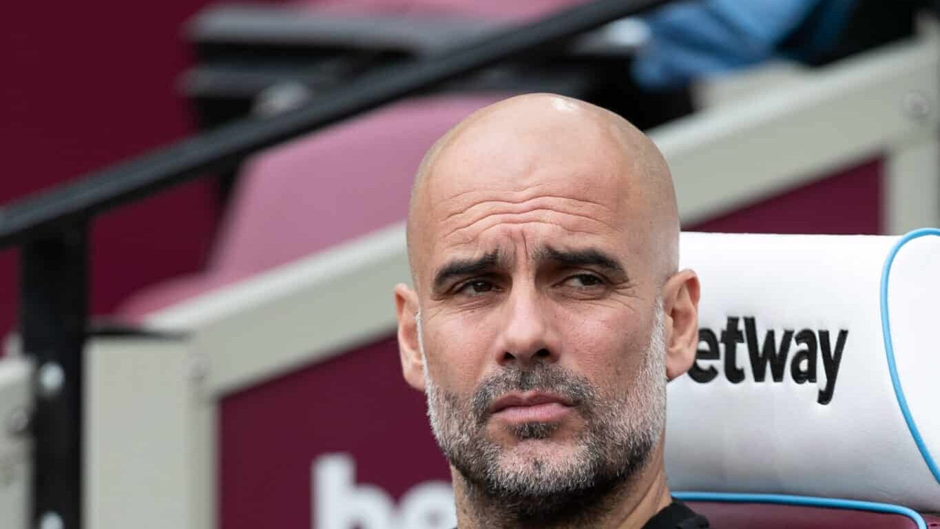 Pep Guardiola, técnico do Manchester City