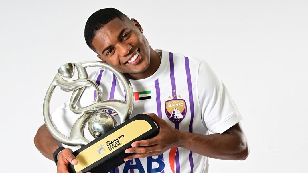 Jônatas Santos campeão pelo Al Ain
