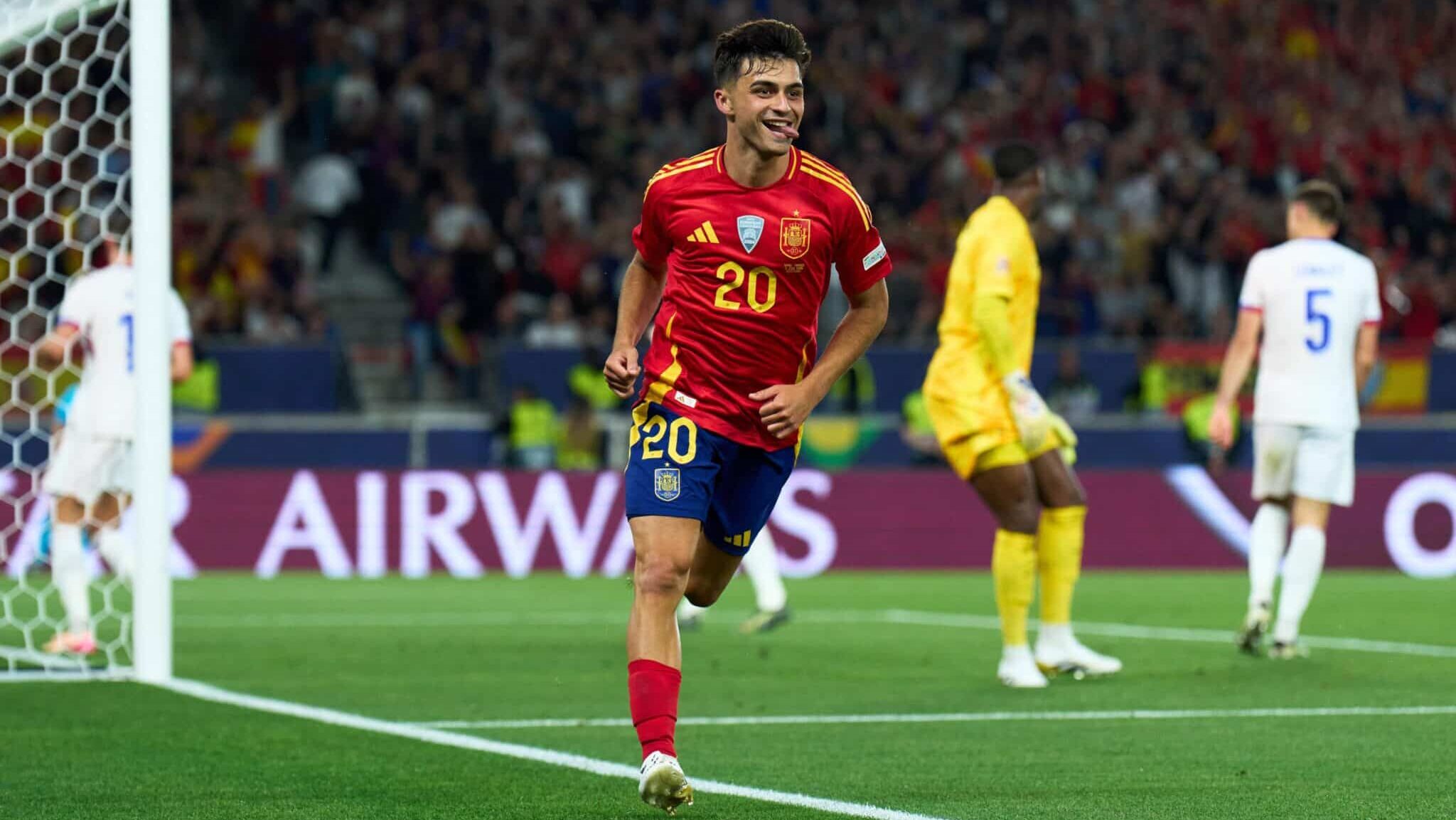 Pedri comemorando seu gol na vitória da Espanha sobre a França - Divulgação / @SEFutbol