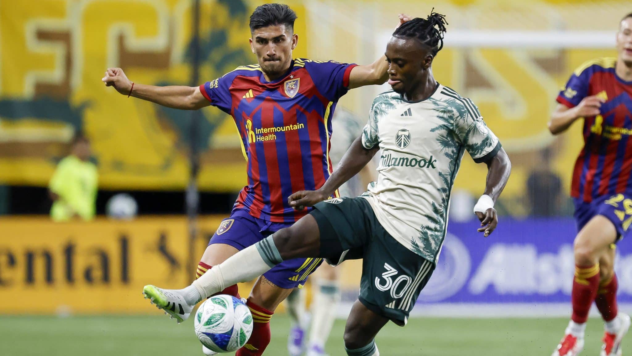 Santiago Moreno em ação pelo Portland Timbers - Alika Jenner/Getty Images