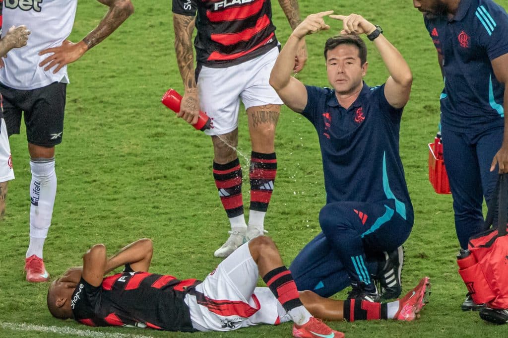Nicolás De La Cruz lesionado no Flamengo