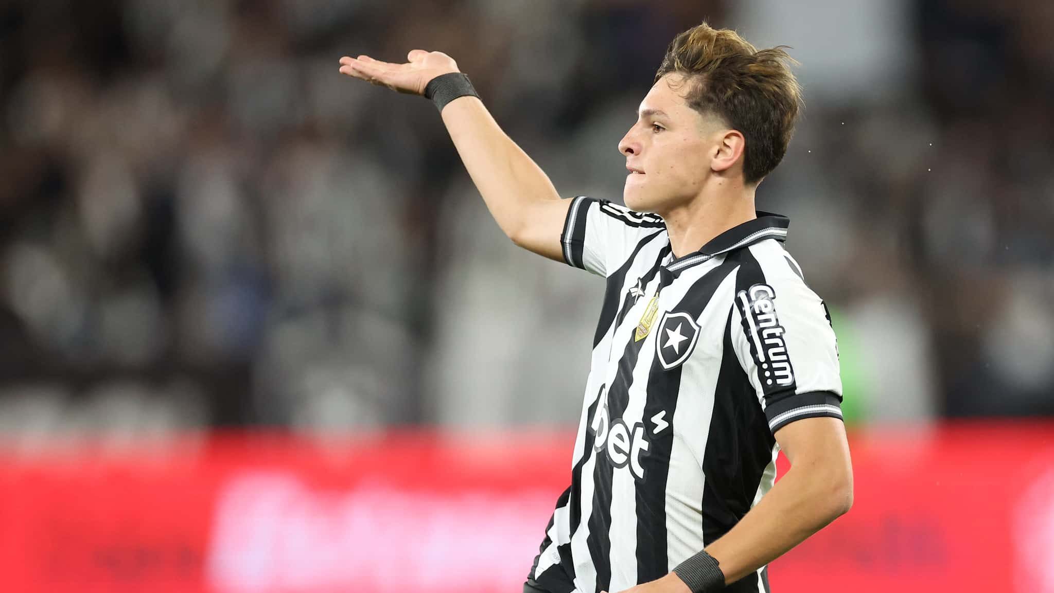 Montoro comemorando gol pelo Botafogo - Vitor Silva / Botafogo