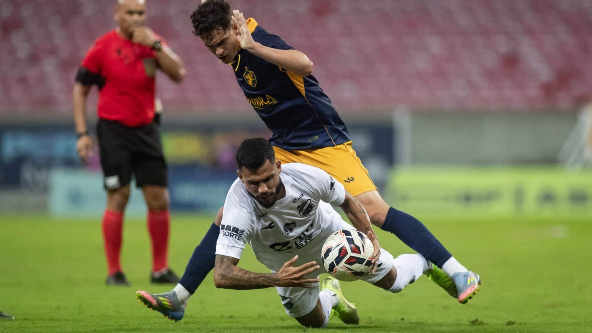 ABC empatou com o Retrô