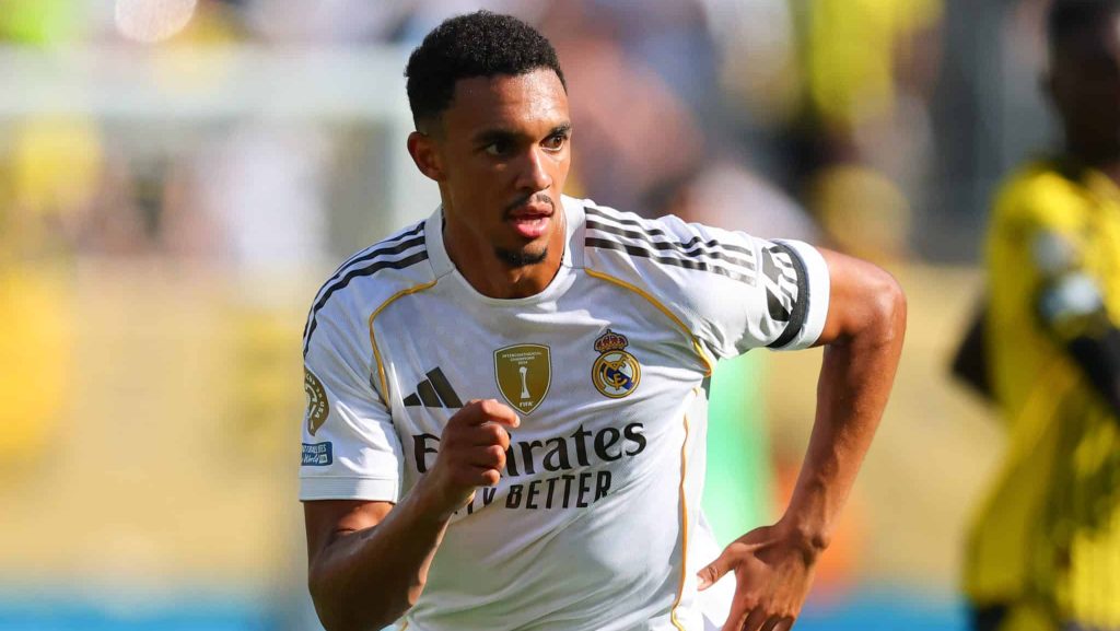 Trent Alexander-Arnold em ação pelo Real Madrid - Rich Graessle/Icon Sportswire via Getty Images