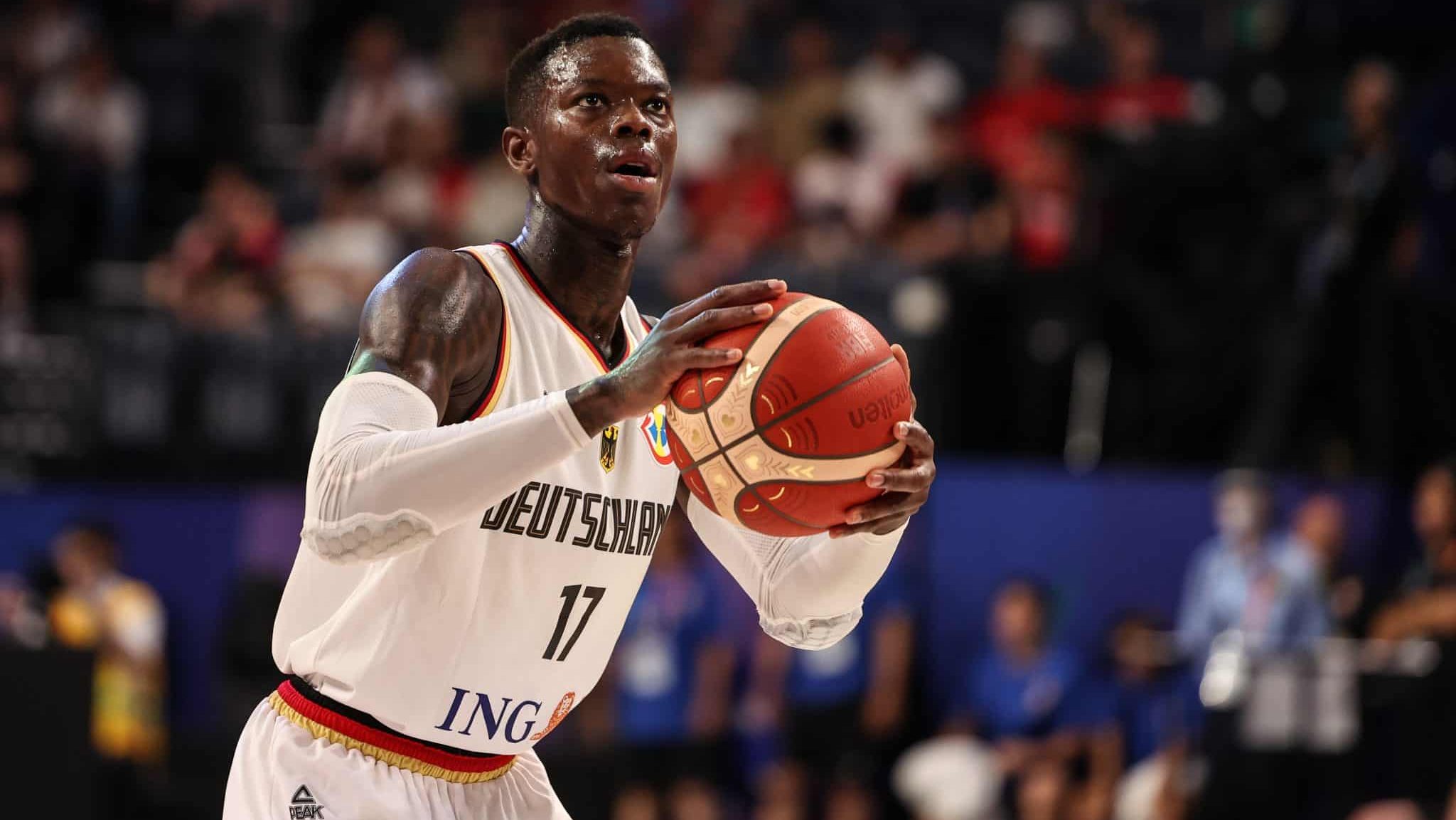 Dennis Schröder foi vítima de racismo no Eurobasket - Takashi Aoyama/Getty Images