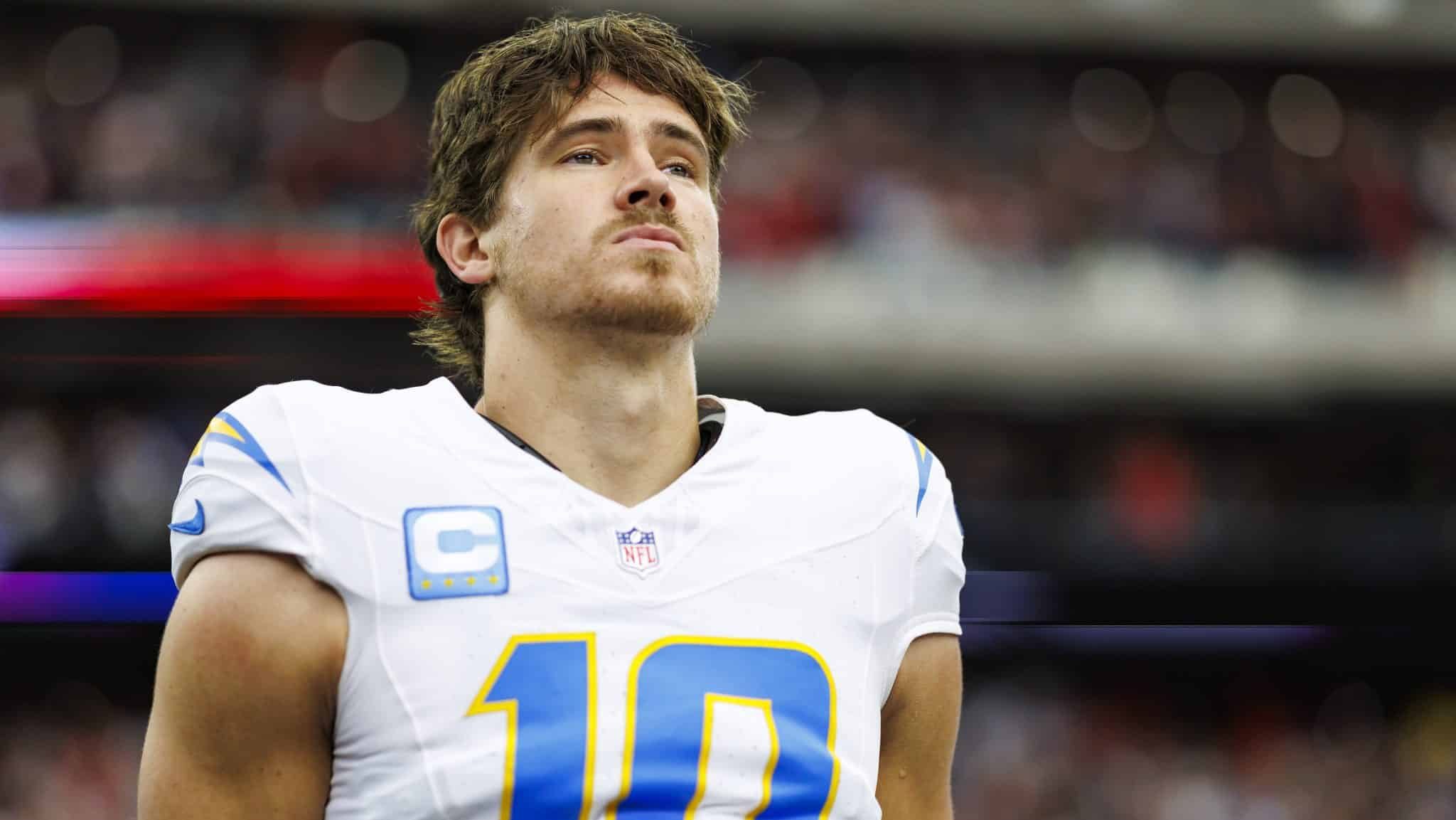 Justin Herbert pelo Los Angeles Chargers na NFL