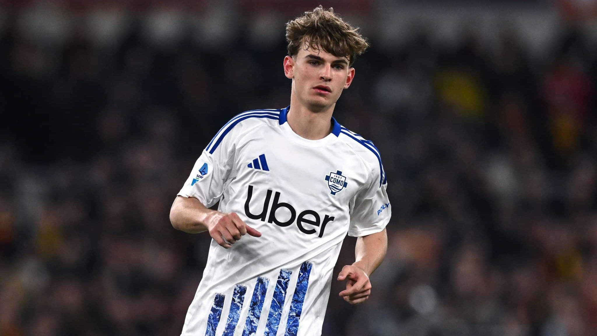 Nico Paz em ação pelo Como