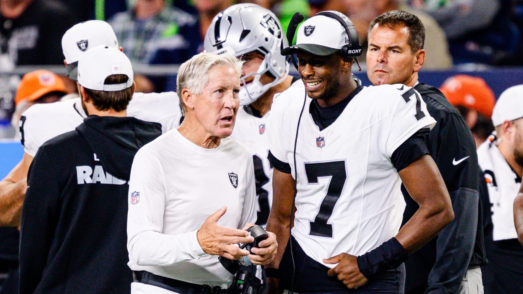 Pete Carroll e Geno Smith juntos no Las Vegas Raiders