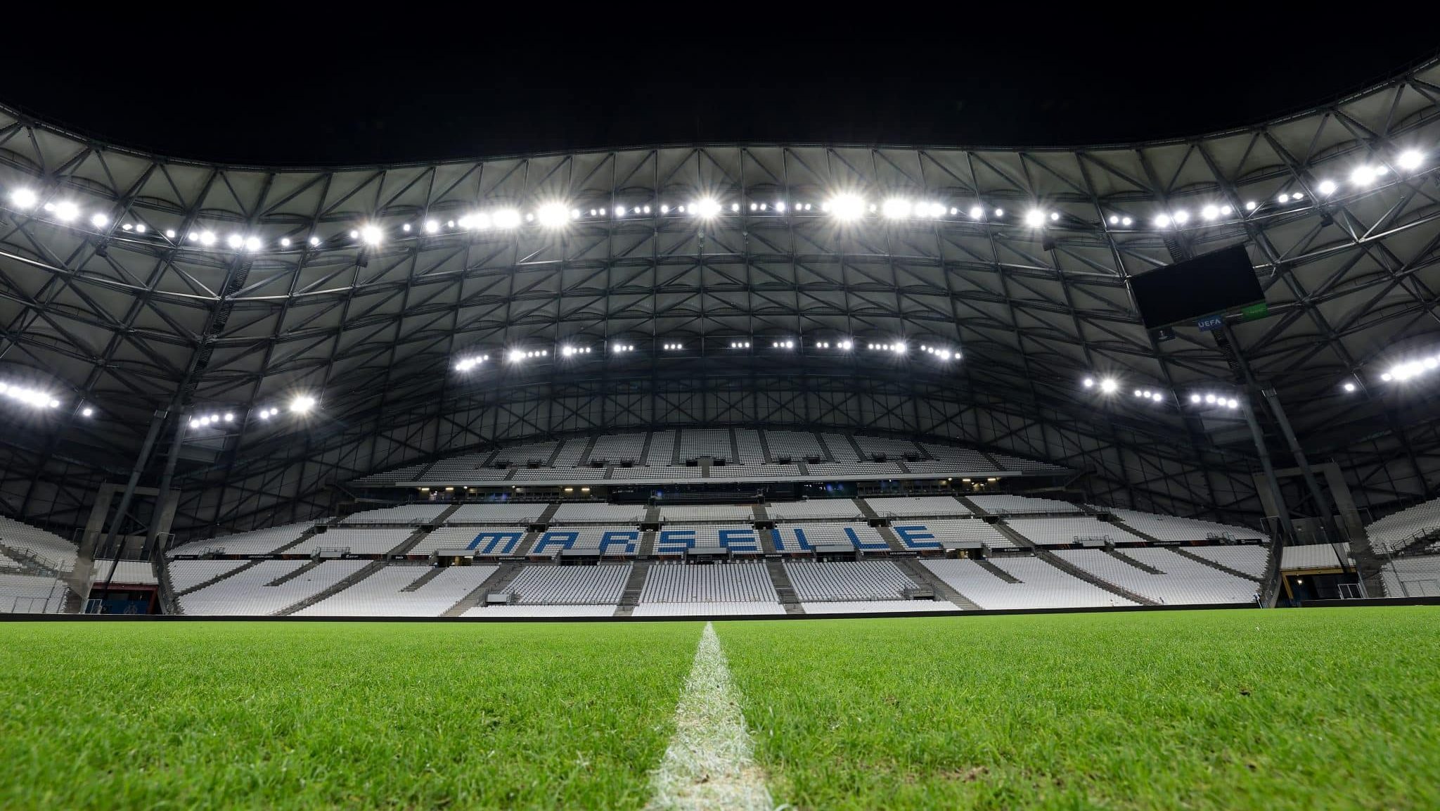 Estádio Velódrome receberá o clássico Olympique de Marselha x PSG - Jonathan Moscrop/Getty Images