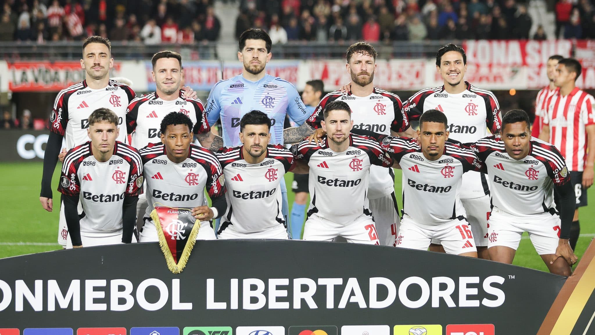Flamengo contra o Estudiantes