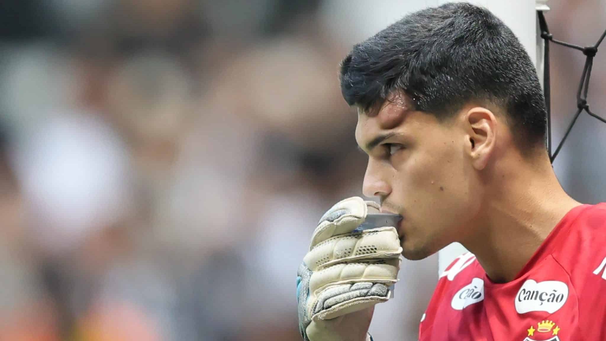 Ferimento na testa de Gabriel Brazão - Gilson Lobo/AGIF/Gazeta Press