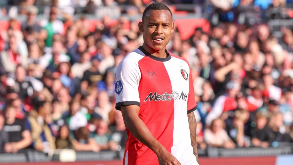 Igor Paixão, ex-Feyenoord, foi a terceira maior contratação da Ligue 1 nesta janela de transferências