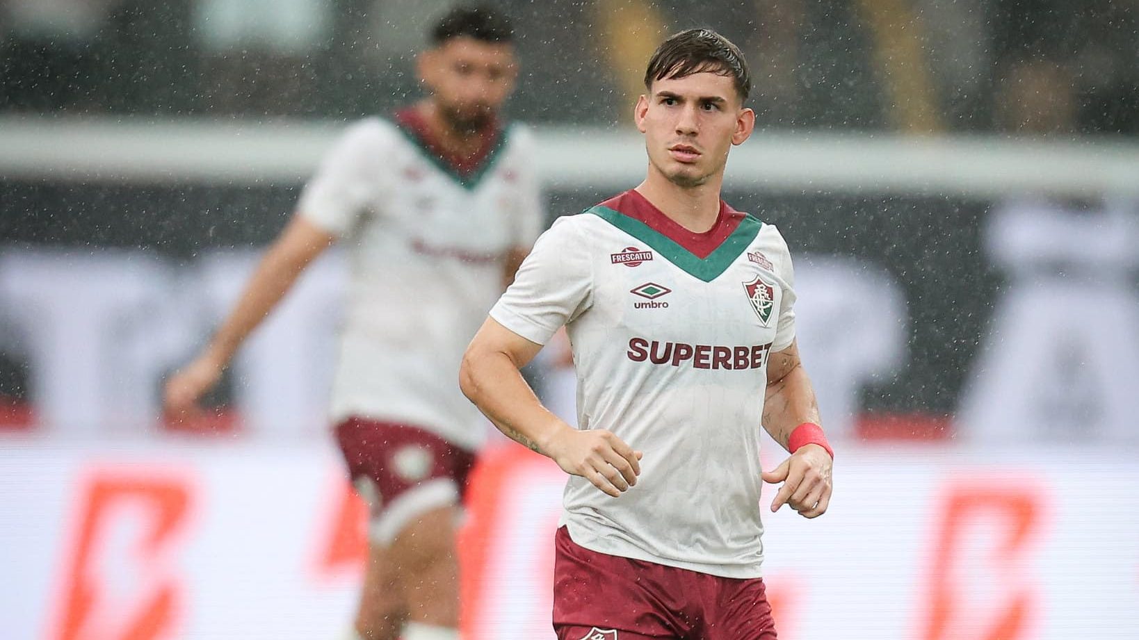 Lavega em ação pelo Fluminense contra o Vitória