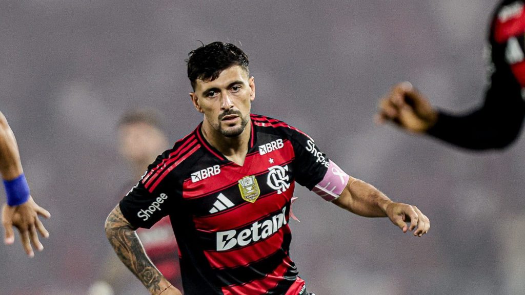 Arrascaeta pelo Flamengo