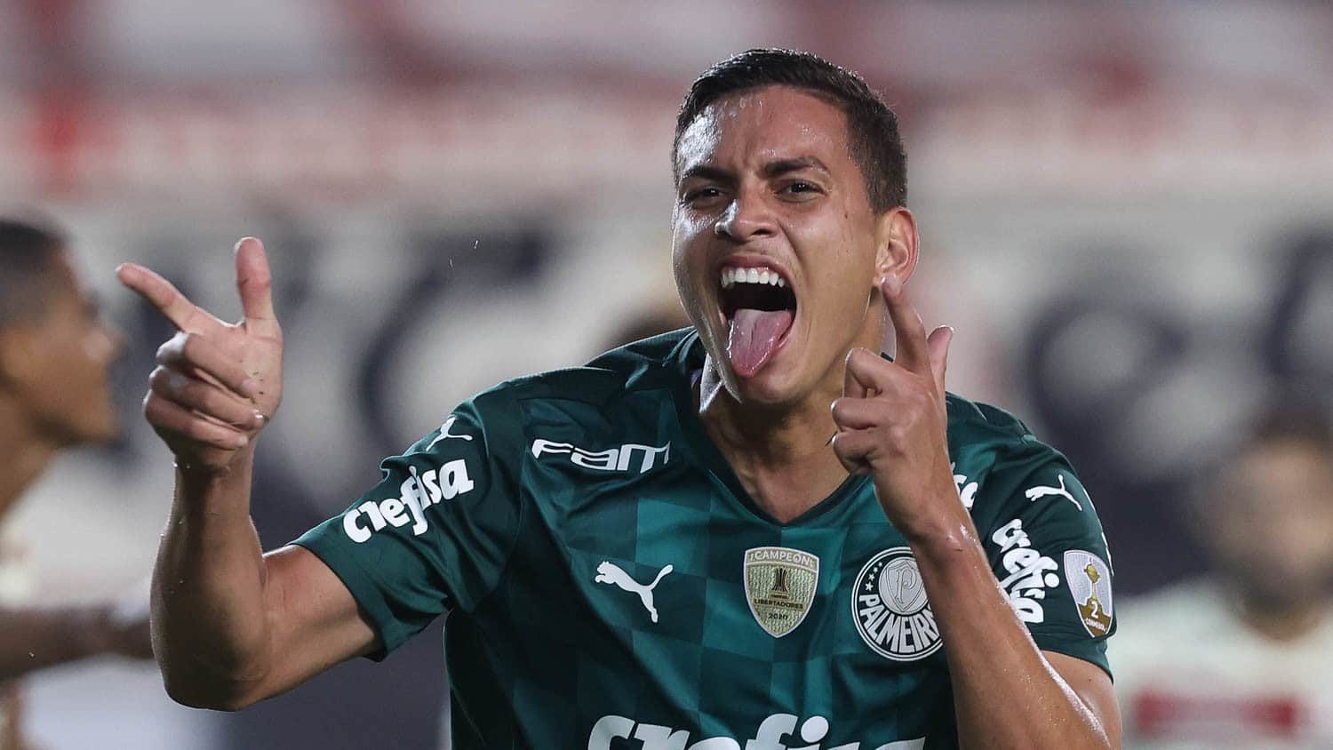 Renan comemorando gol pelo Palmeiras