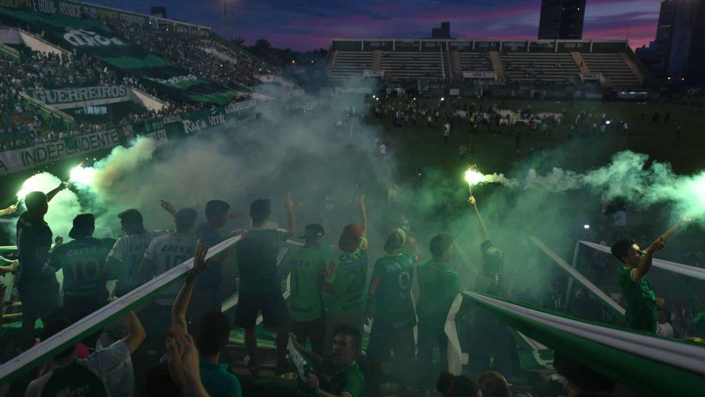 Homenagem da torcida da Chapecoense na Arena Condá