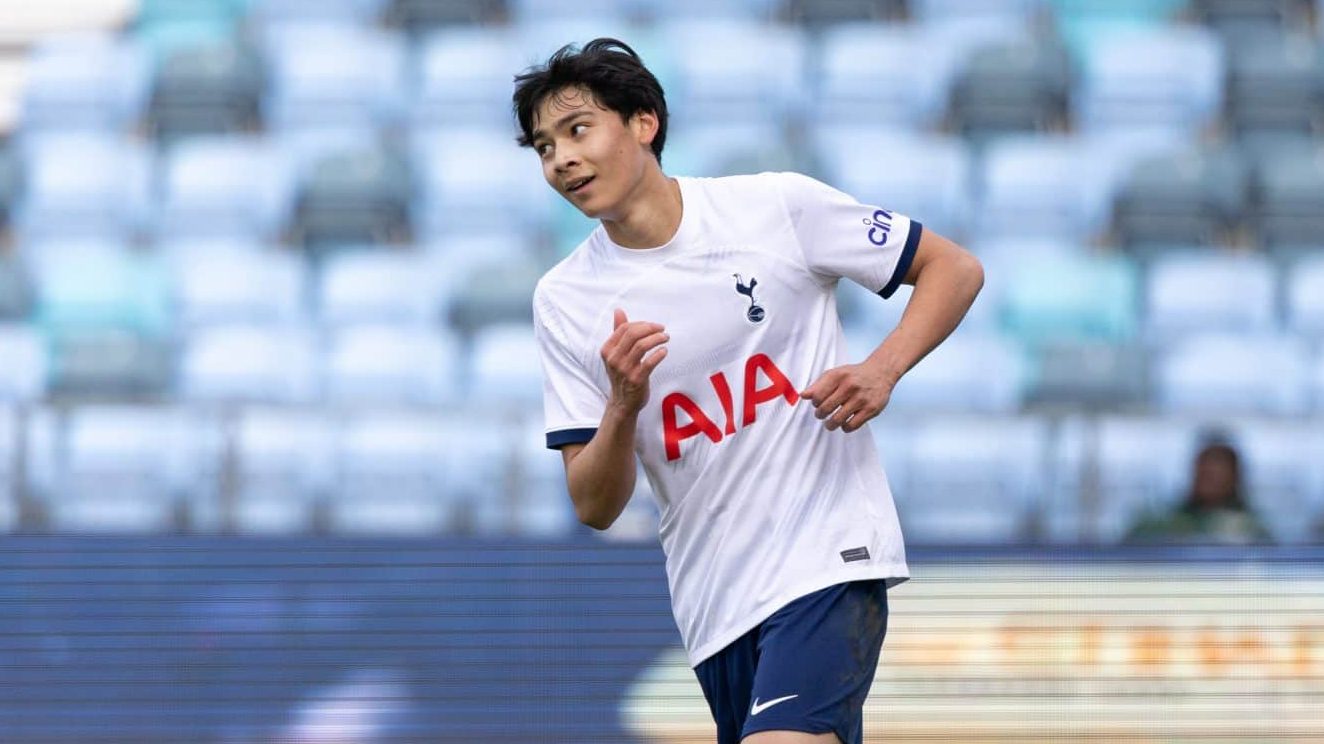 Han Willhoft-King, joia do Manchester City que se aposentou aos 19 anos