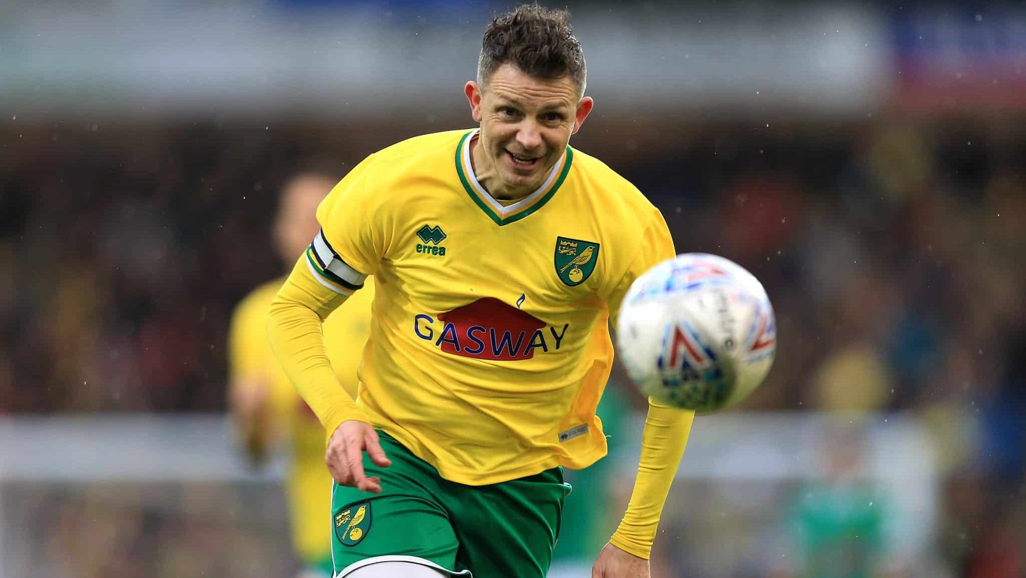 Jamie Cureton em jogo festivo pelo Norwich