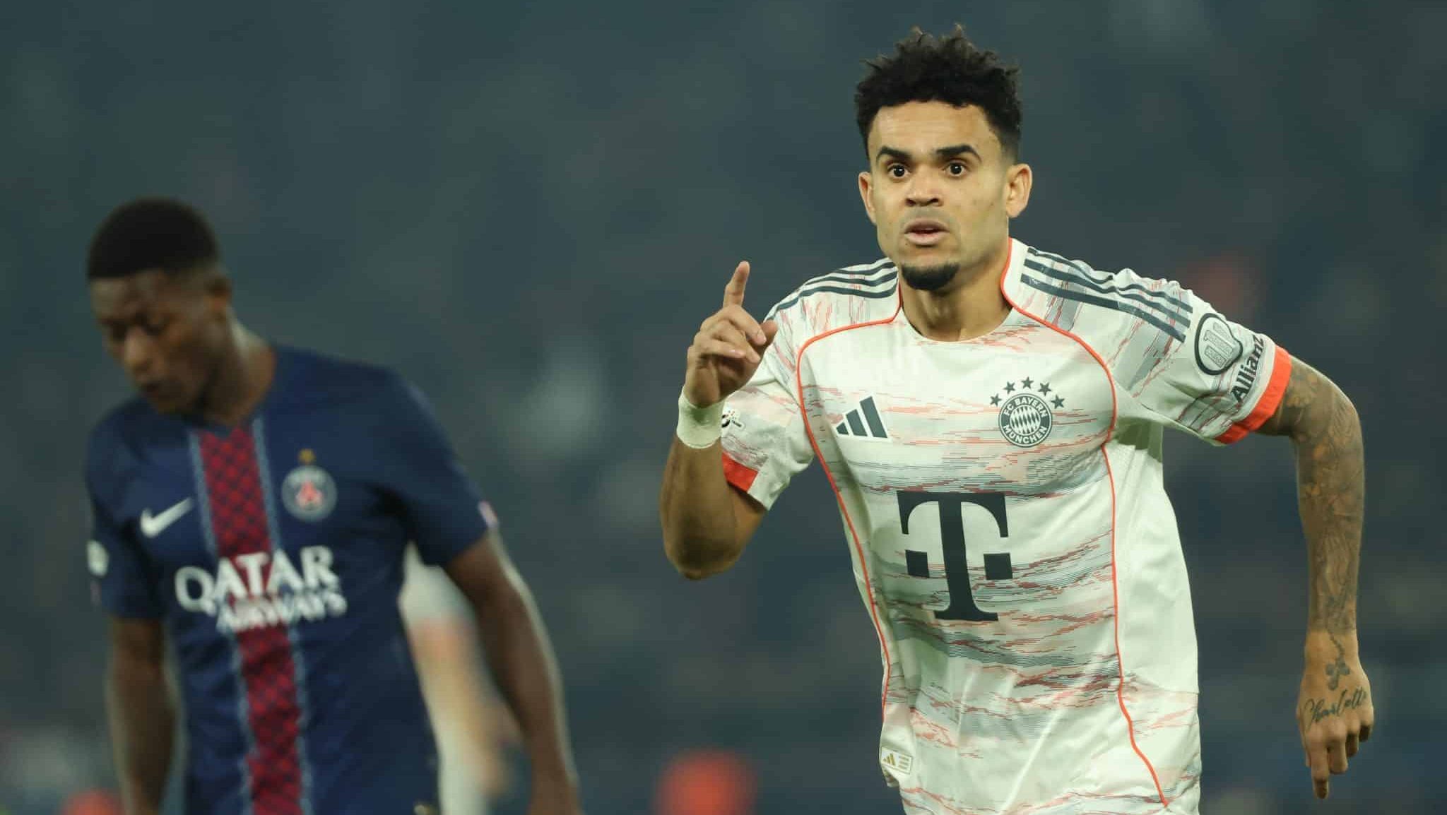 Luis Díaz na comemoração do gol do Bayern