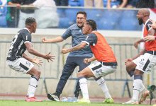 Pedro Rocha comemora gol