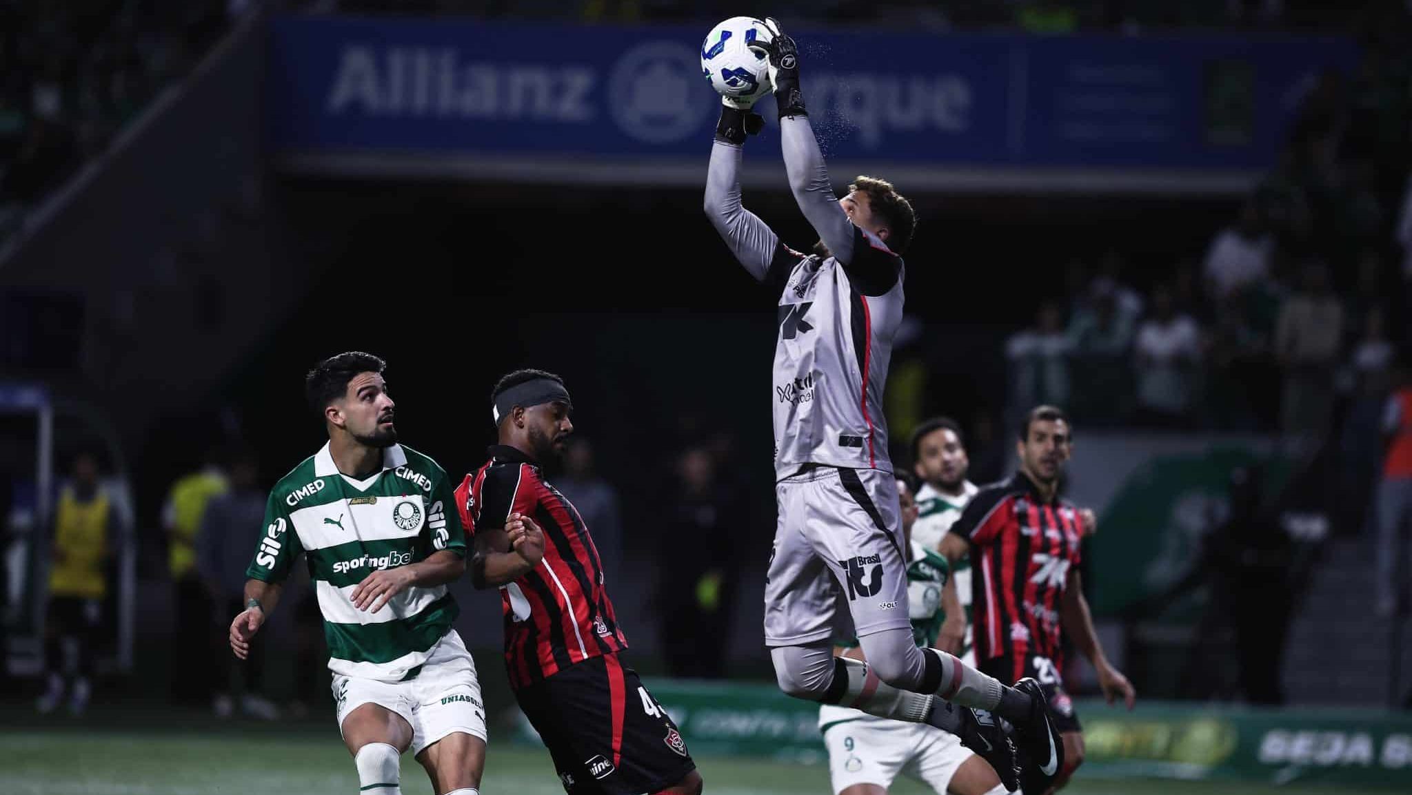 Thiago Couto contra o Palmeiras