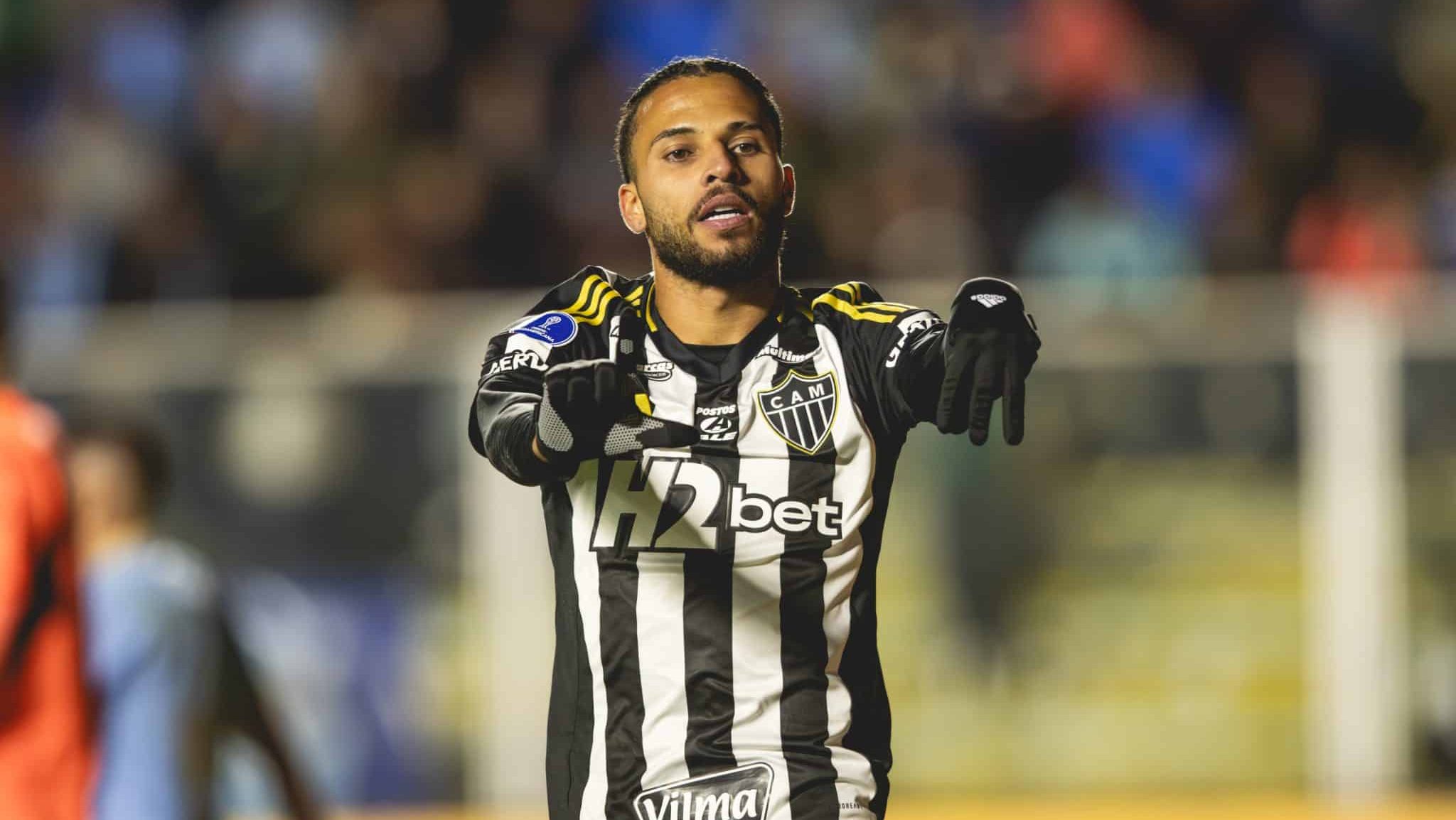 Alexsander na comemoração do gol contra o Bolívar, em La Paz