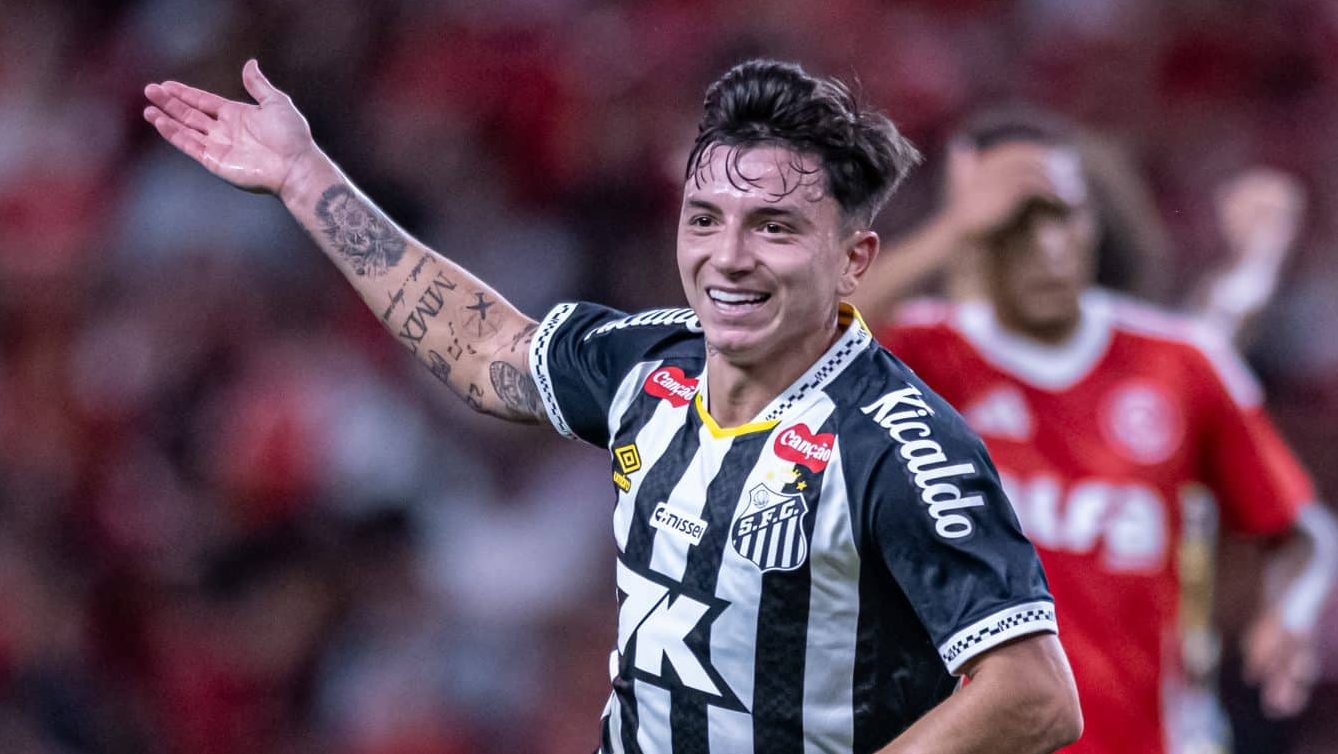 Barreal jogando pelo Santos.