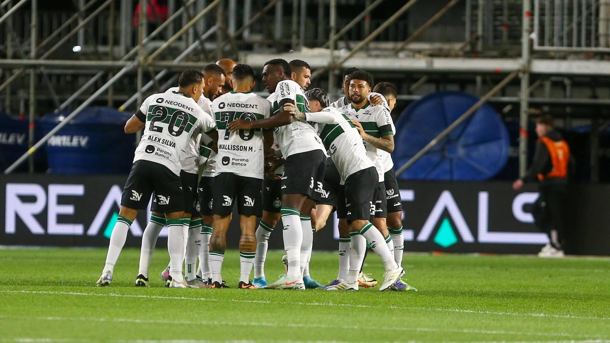 Coritiba jogará a Série A em 2026 - Geraldo Bubniak/AGB/Gazeta Press