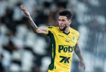 Jemmes em campo em Botafogo x Mirassol