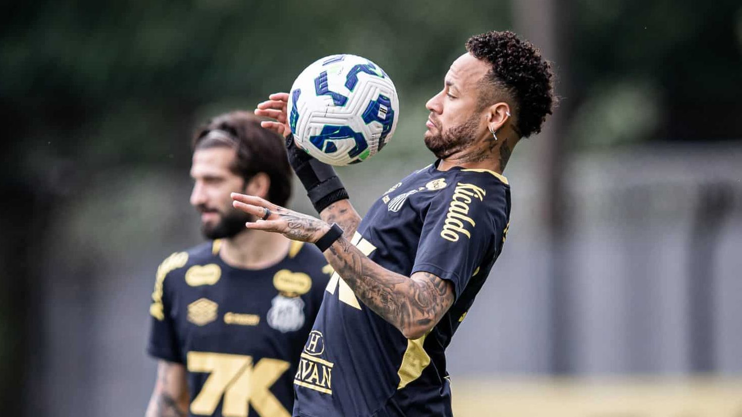 Neymar e Lautaro Díaz