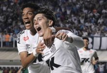 Rollheiser na comemoração do gol do Santos