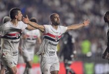 Lucas Moura comemorando gol do São Paulo contra o Vasco