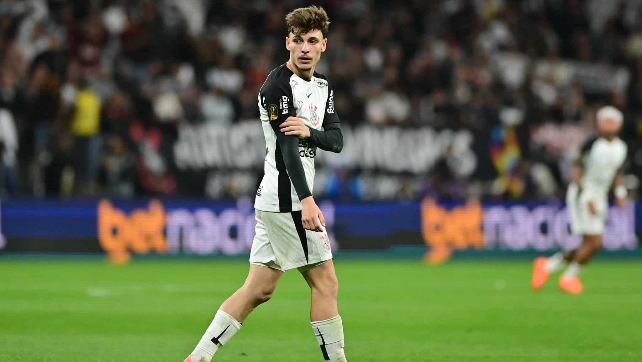 Breno Bidon em ação pelo Corinthians