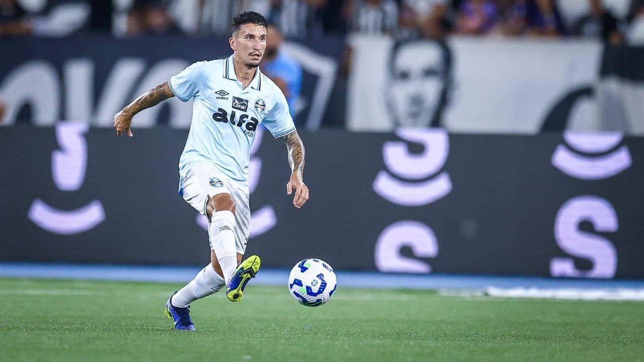 Dodi em ação pelo Grêmio