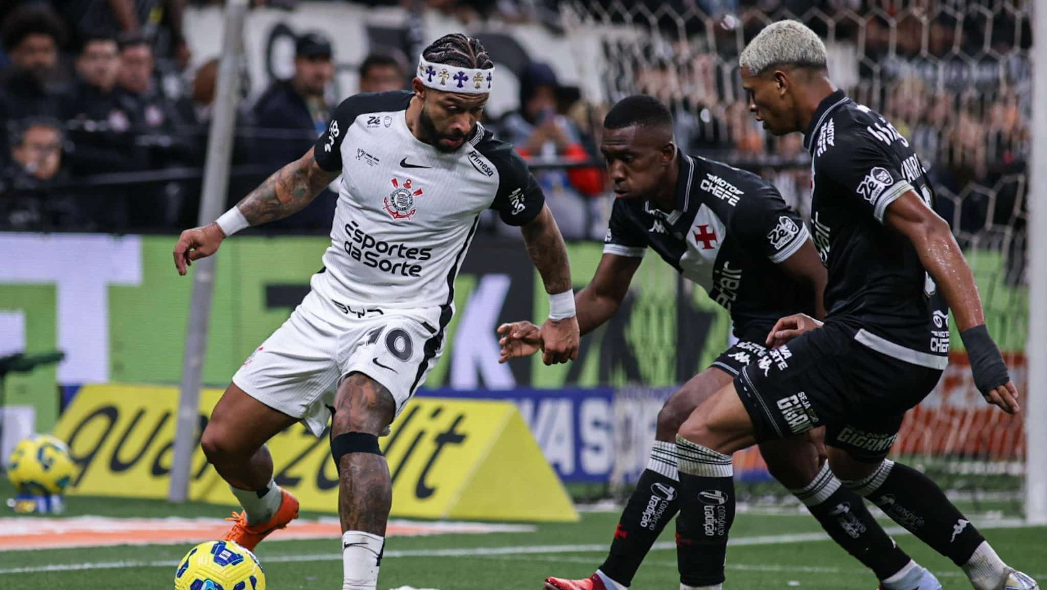 Memphis depay corinthians vasco