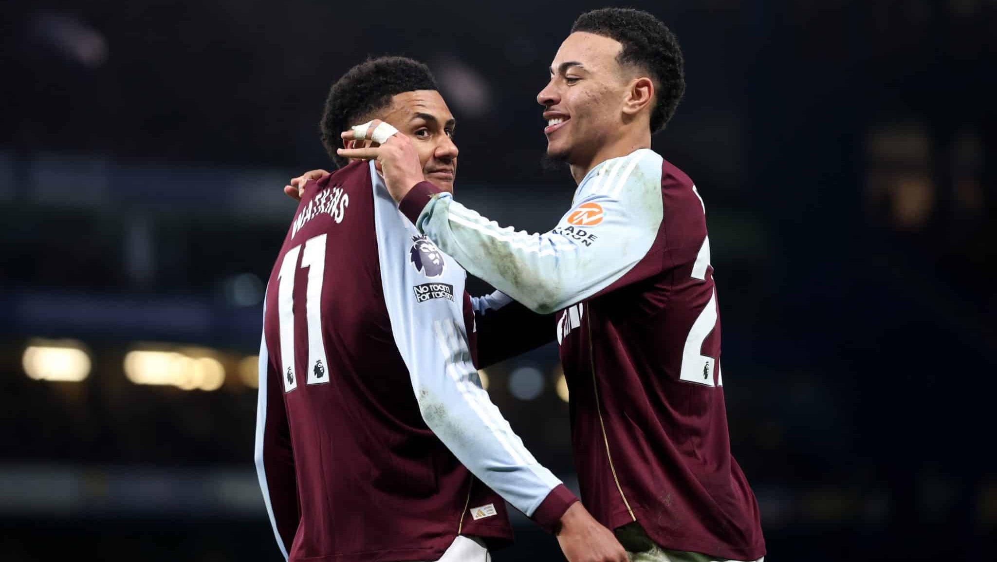 Ollie Watkins marcou os dois gols da virada do Aston Villa sobre o Chelsea - Neville Williams/Aston Villa FC via Getty Images